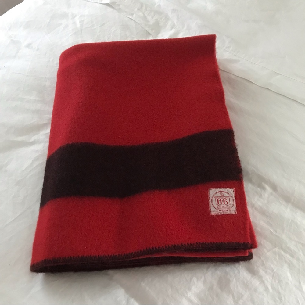 vintage red wool camp blanket - Picture 7 of 8